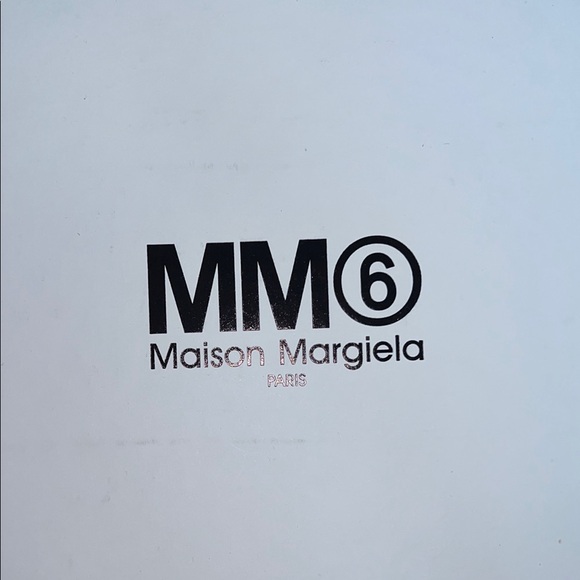 MM6 Maison Martin Margiela Logo - Picture 1 of 8